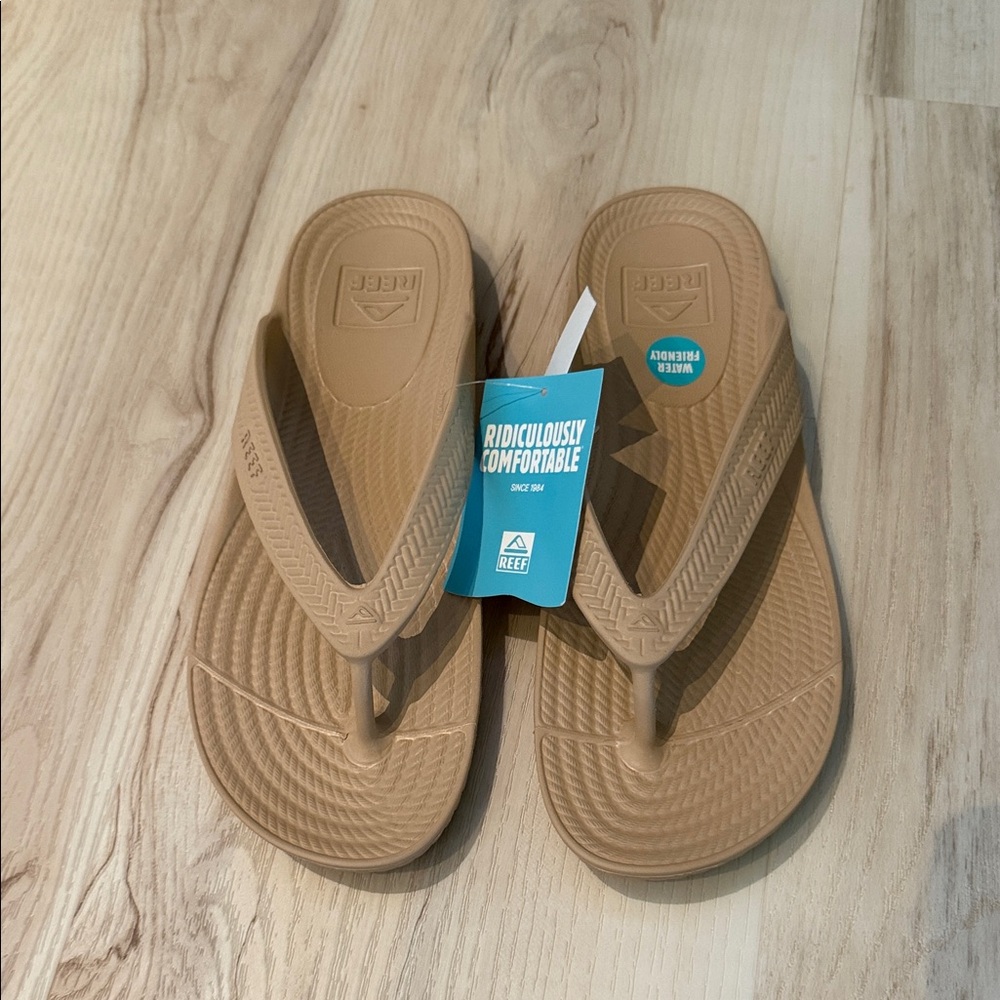 Reef Women’s Water Court Flip Flops in Oasis - Picture 2 of 6
